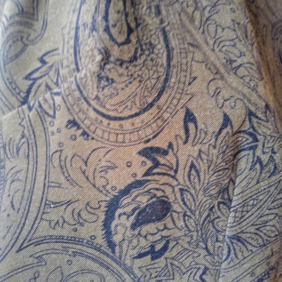 NWOT Sag Harbor Sleeveless Paisley Top (14) - Picture 3 of 4
